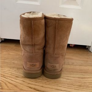 UGG boots size 8- as is